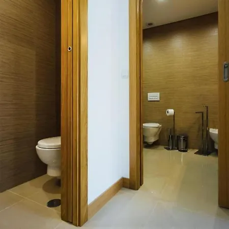 Modern * 2 Bedrooms * Pool Daire