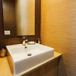 Modern * 2 Bedrooms * Pool * São Martinho do Porto