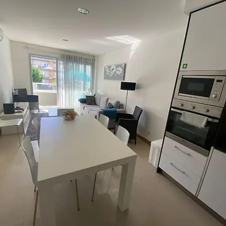 Modern * 2 Bedrooms * Pool * Sao Martinho do Porto